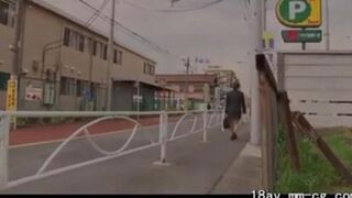 Fucking Chinese girls in black pantyhose uniforms is really rough