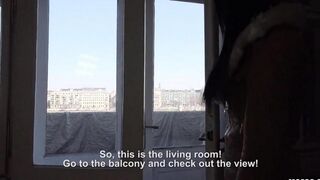 A tourist got housing for sex with a stunning brunette
