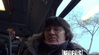 Babe fucked by a stranger on the bus, she doesn’t mind being fucked in public
