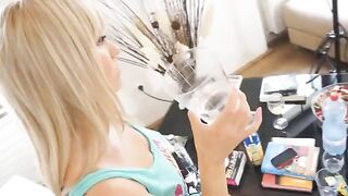 Drank the guits and listed the blonde teen with big tits