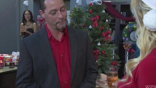 Retired lesbian beauty fucked at a New Year's party