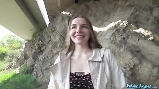 A shy girl agreed to fuck for money outdoors