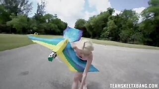 A girl who likes fucking in nature