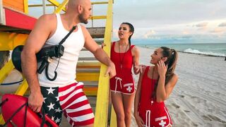 Two horny teen 18+ babes shared a dick of lifeguard