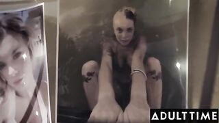 Gabbie Carter, with her huge boobs, fucked by two cocks in a steamy threesome