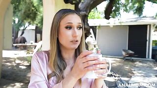 Mature woman wanted to experience anal sex and reach climax