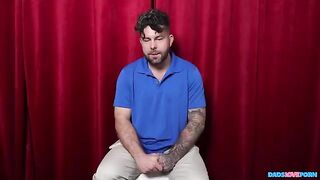 A man tasted the pussy of a delicious blonde