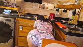 The girl came to her boyfriend from the gym, looking sexy and horny