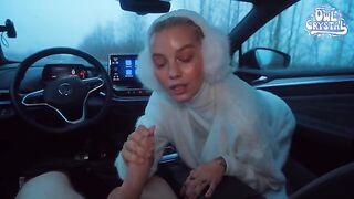 A girl with a loose character has sex with a stranger in his car