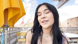 You don't think that girls on the first date don't do blowjobs? Think again!