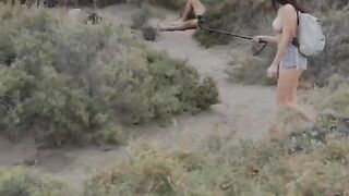 Babe measures huge dicks on the beach with no air gaps