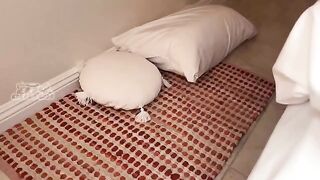 The best friend shared his bed with a hot sister
