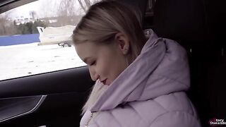 A cute girl got into the fake taxi and paid with her mouth for the ride